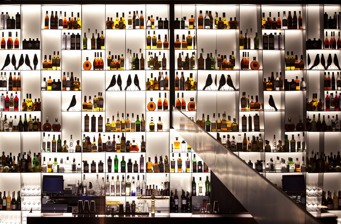 CONSERVATORIUM HOTEL TUNSE BAR 005