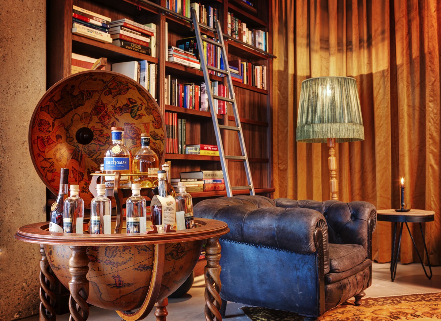 V lobby library hr