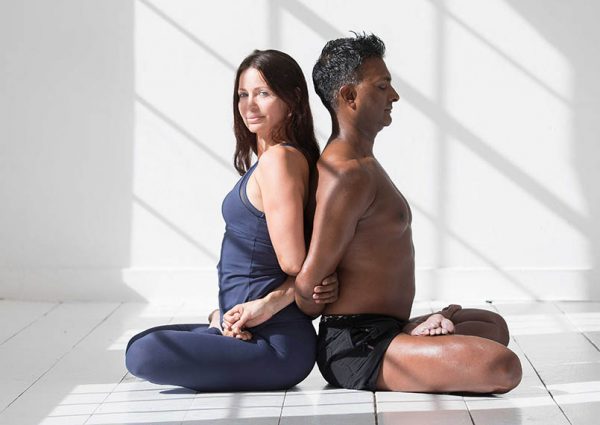 Movements Yoga geroemd om haar hot yogalessen