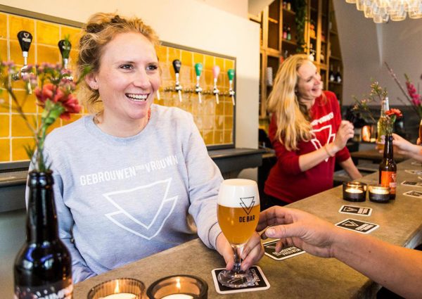 Gebrouwen door Vrouwen de Bar