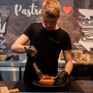 Indoor food market De Foodhallen is dé plek voor lekker eten en drinken