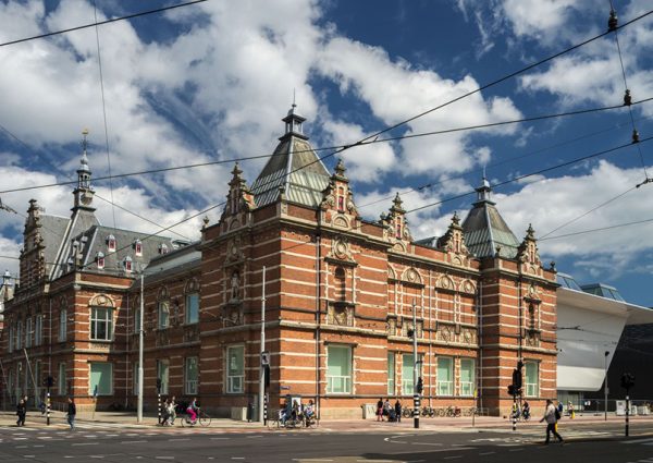 Stedelijk Base: Ontmoet de iconen van de moderne kunst