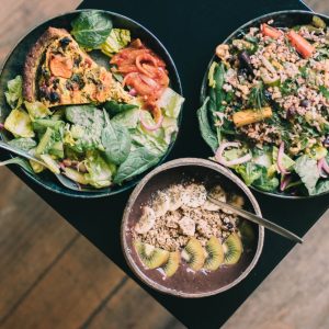 Vegabond: Veganistisch restaurant en mini supermarkt