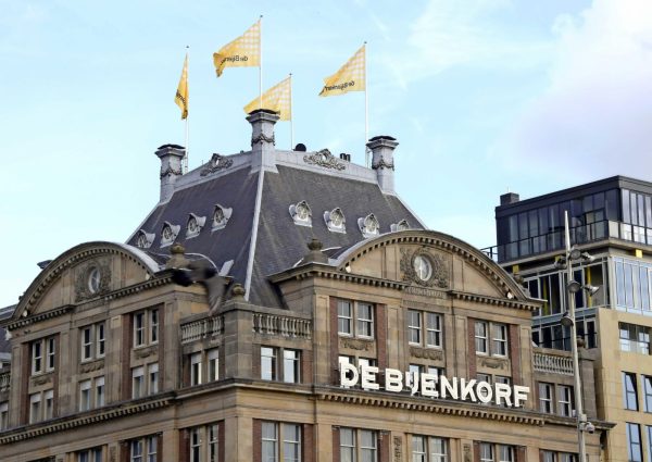 De Bijenkorf is het meest luxe warenhuis van Amsterdam