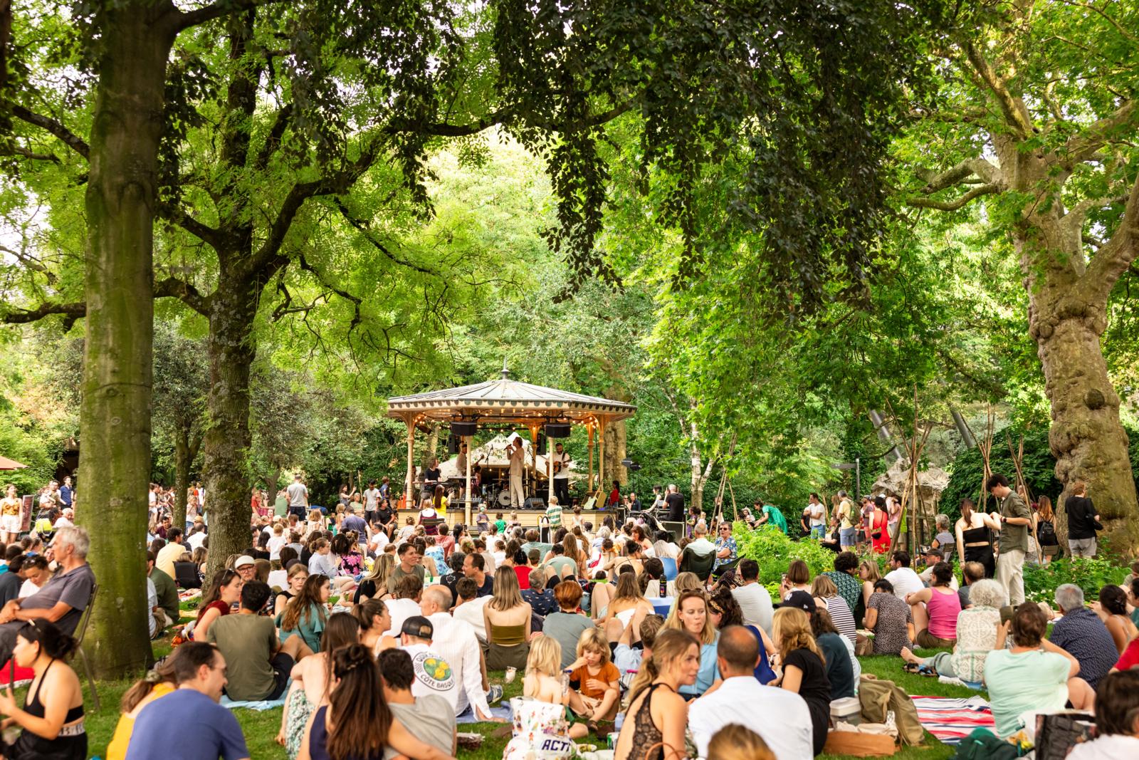 Artis: Zoomeravonden vol magie in de Amsterdamse dierentuin