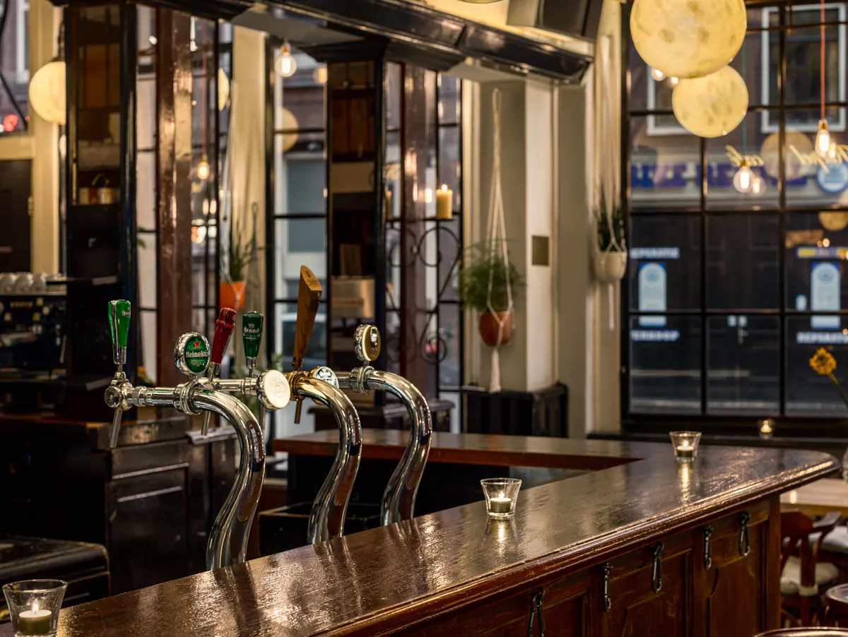 5958x4480_cover_55c69b77dc1845d682f189360ad648b0