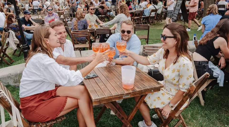 Amsterdamse-terrassen-festival-publiek-amsterdam