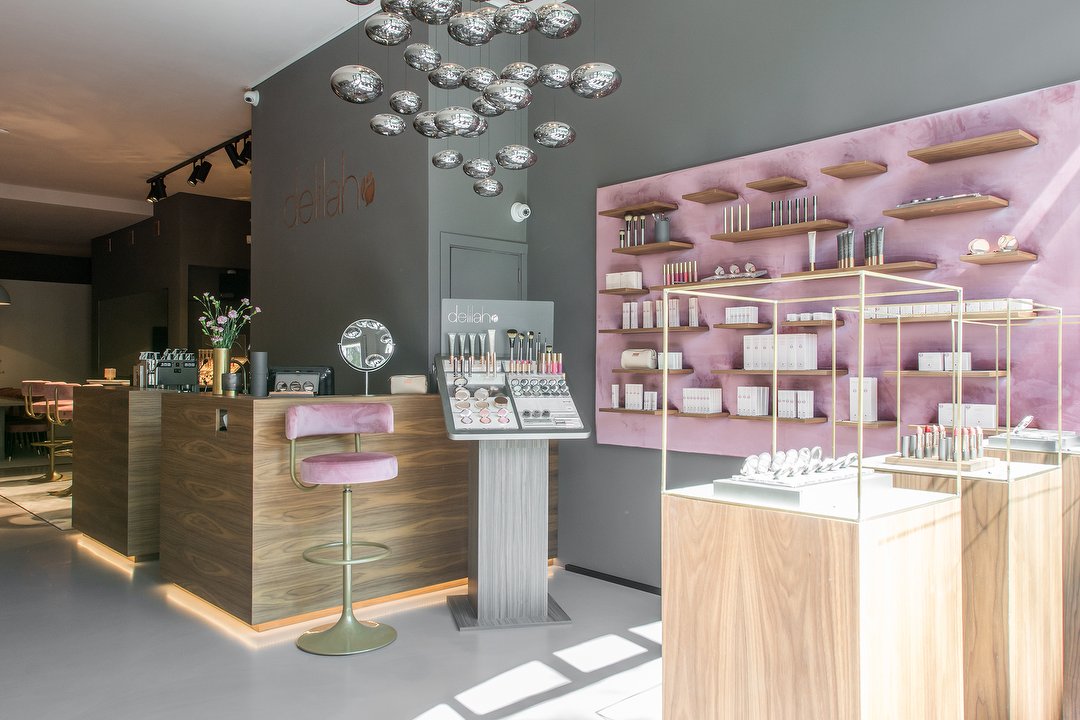 DelilahCosmetics