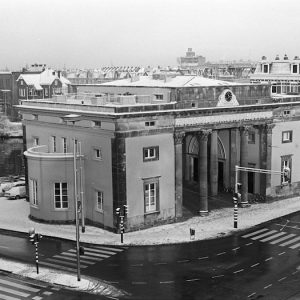 The William: Neighborhood cafe, restaurant and wine cellar in the old city gate