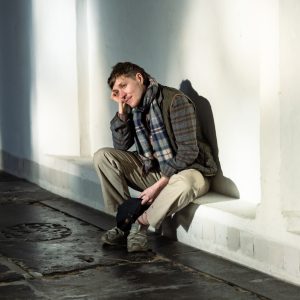 Jesse Darling: Godsworth tovert de Oude Kerk om met afval