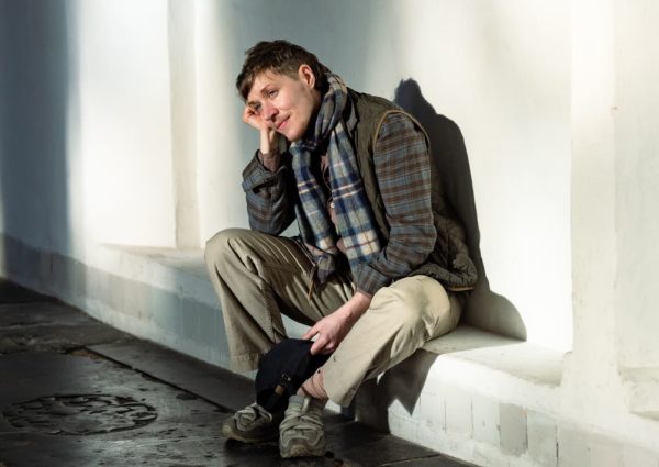 Jesse Darling: Godsworth tovert de Oude Kerk om met afval