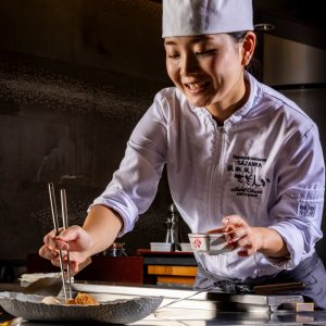 Teppanyaki restaurant Sazanka: Culinaire show aan de bakplaat