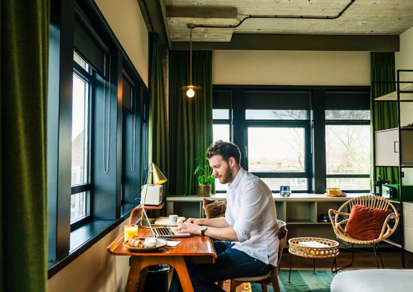 Huur een flexplek in lobby’s en hotelkamers van luxe hotels