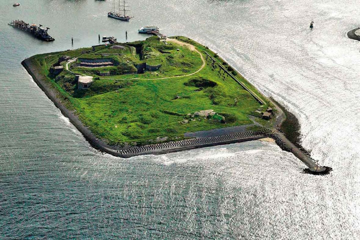 Art Island: Kunstbeurs met 30 bekende galeries op Forteiland