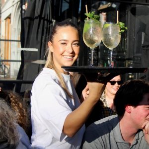 Bar Dó aan de Vijzelgracht: van koffie tot laat diner