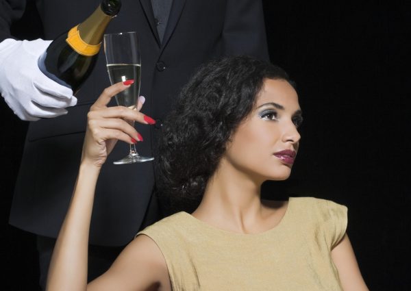 Bar du Champagne: Restobar met bubbels en aperitiefhapjes