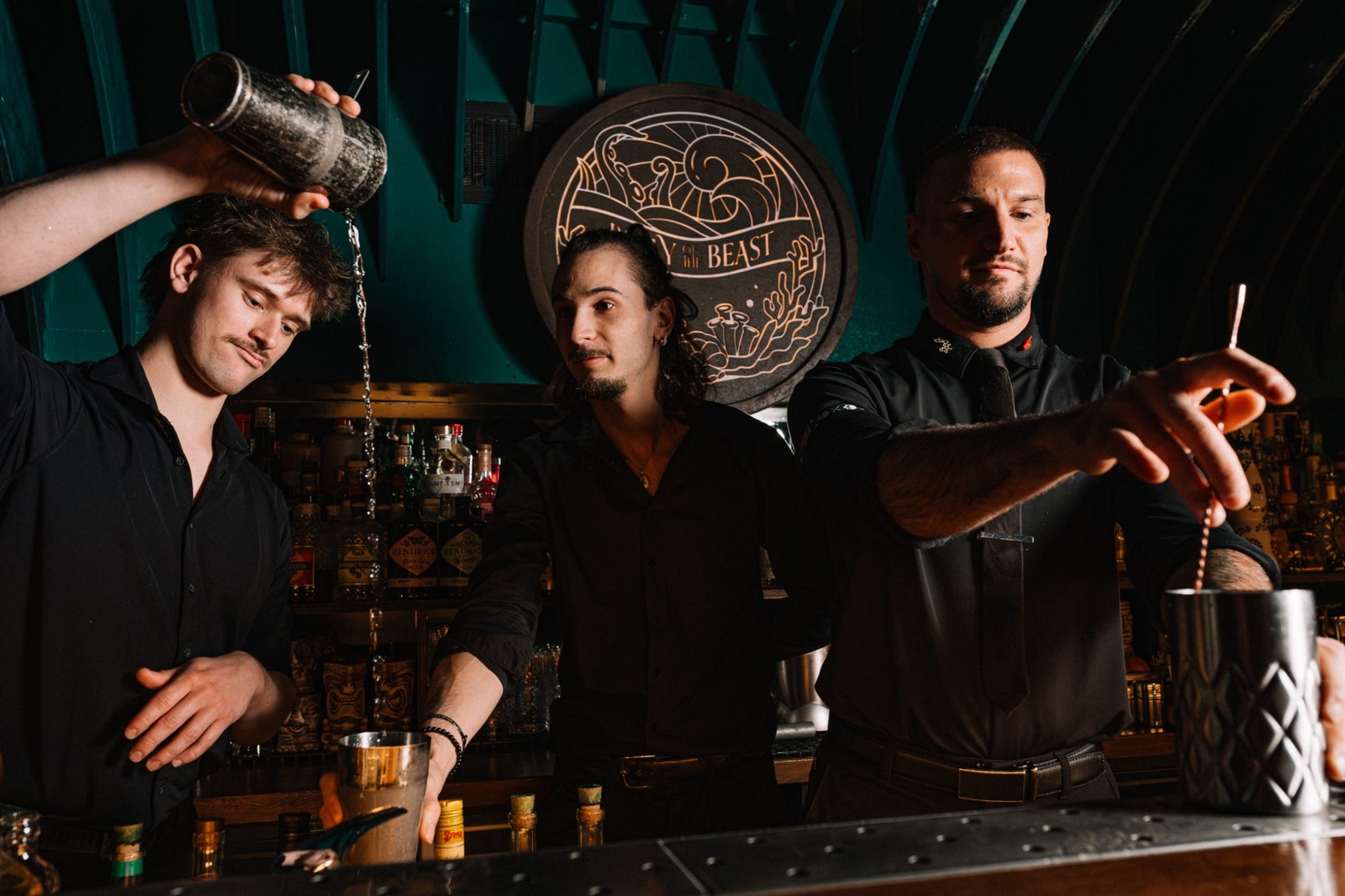 belly-of-the-beast-cocktailbar