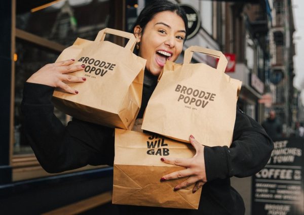 Popov sandwich in De Pijp: pastrami with brie next to the Albert Cuyp market