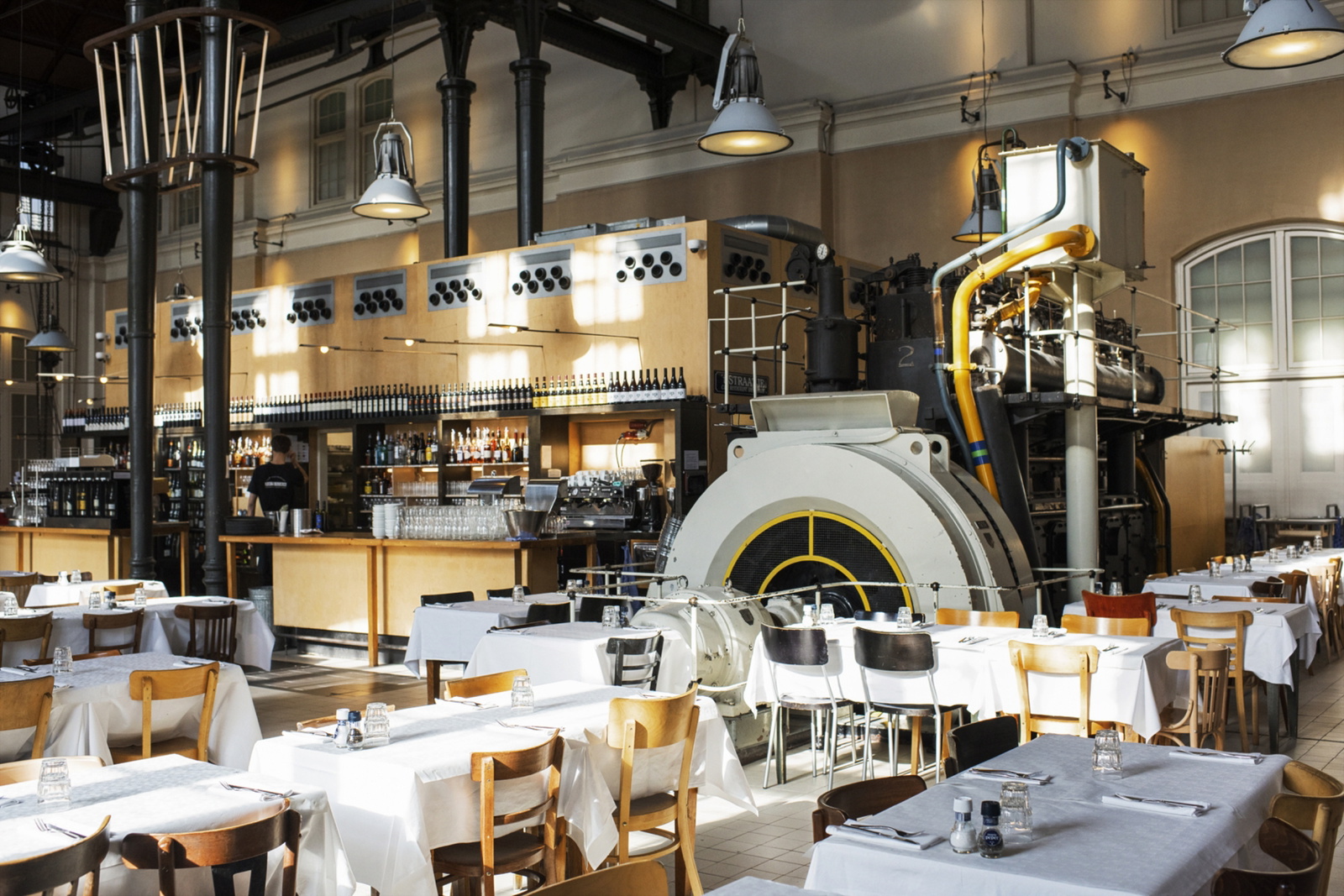 cafe-restaurant-amsterdam-cradam_2