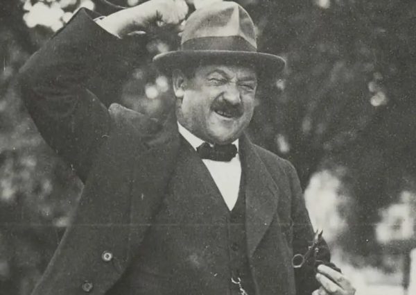 Bustling meeting place Meyer opens on Amstelveld