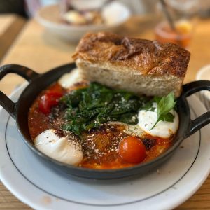 Wolf Zuidas Bakery: bread, croissants, and pizza all under one roof