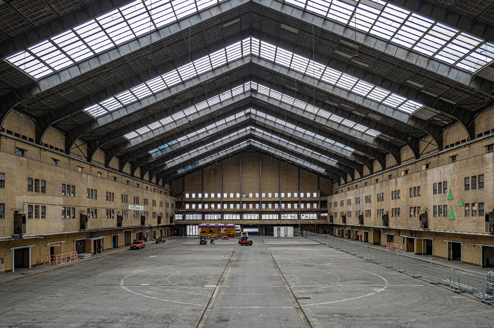 central-market-hall-location-amsterdam_1