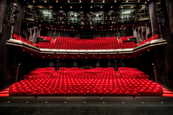 de-la-mar-theater-performance-amsterdam_3