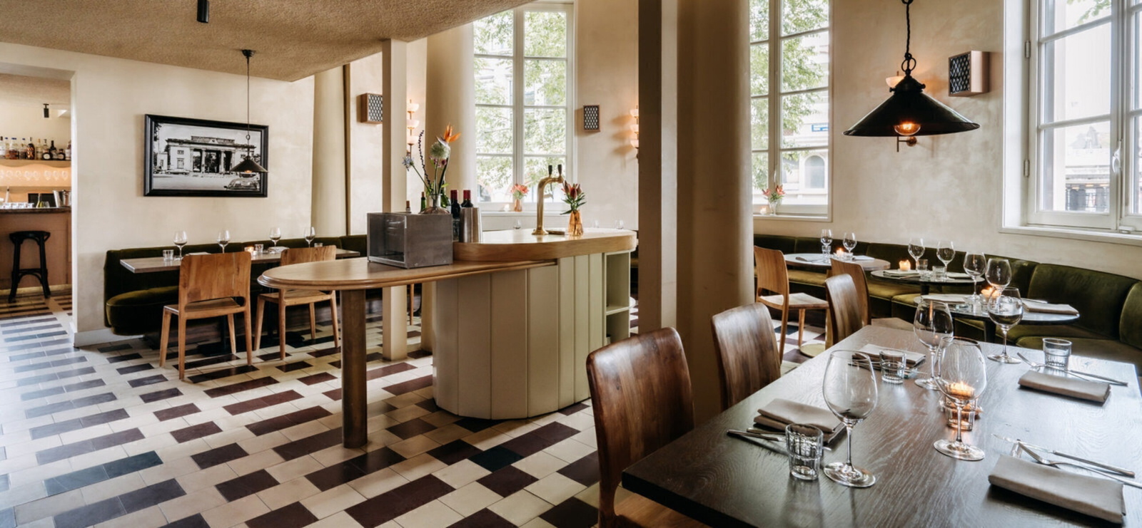 De Willem, buurtrestaurant en wijnkelder in oude stadspoort