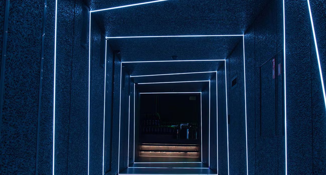 Do Not Disturb opent deuren in het W Amsterdam hotel