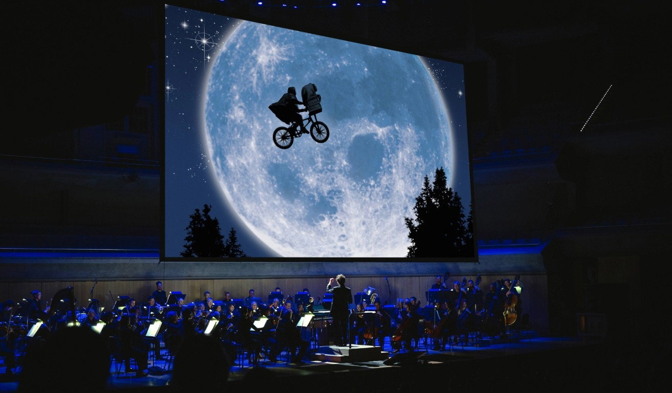 e-t-the-extra--terrestrial-in-concert e-t-the-extra--terrestrial-in-concert