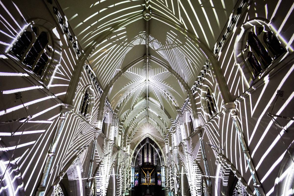 enlightenment-lichtshow-voorstelling-oosterkerk-amsterdam_2