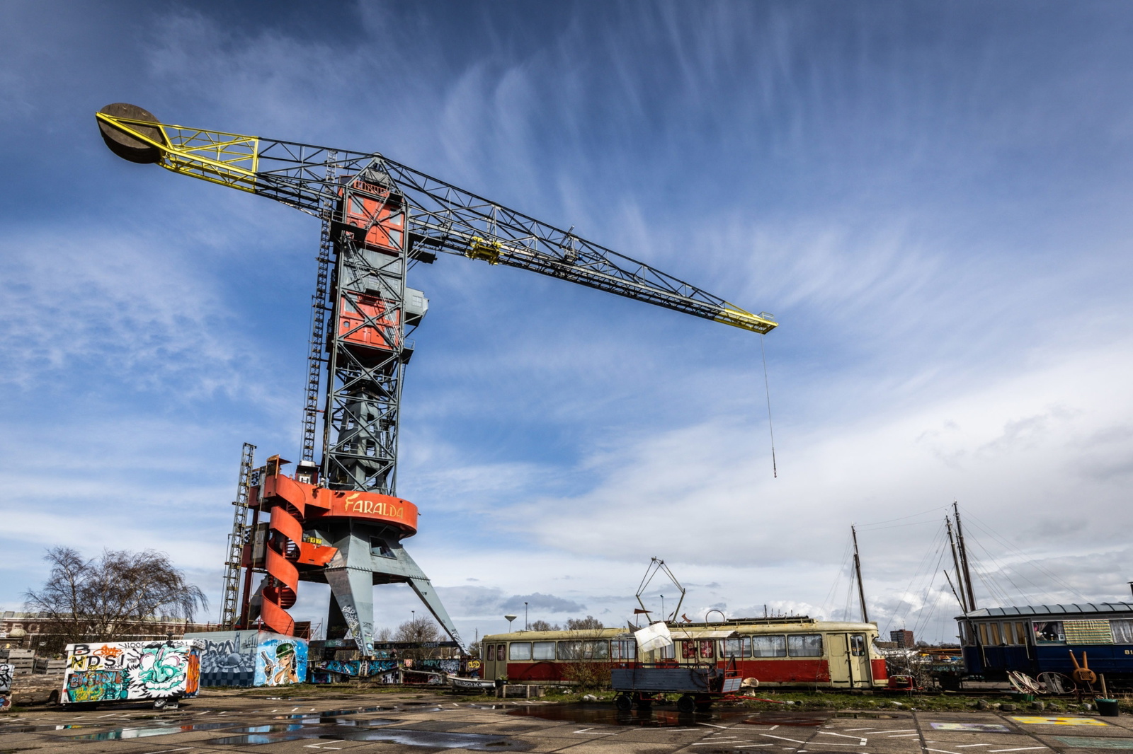 feralda-crane-hotel-amsterdam