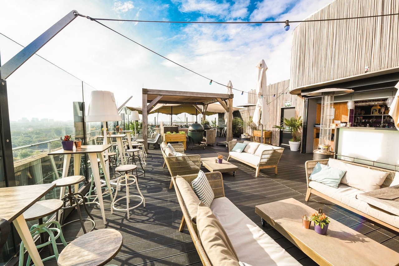 floor-17-rooftop-bar-terras-amsterdam_1