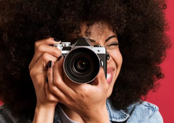 VANDESTRAAT: Vier fotografen vangen de ziel van Amsterdam