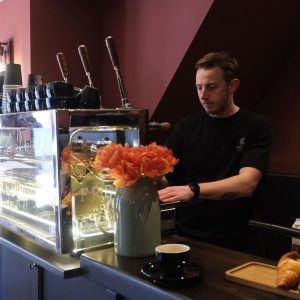 Fred’s Koffie: Tegendraadse koffiebar van vader en zoon