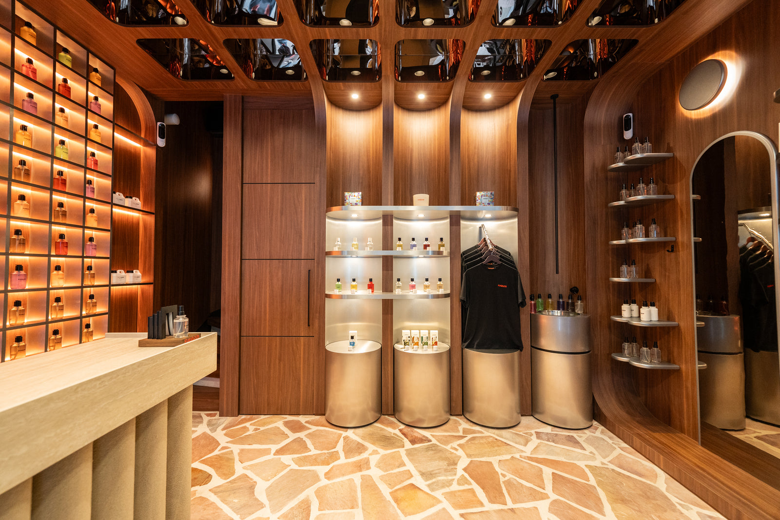 fugazzi-scented-perfume-shop-amsterdam