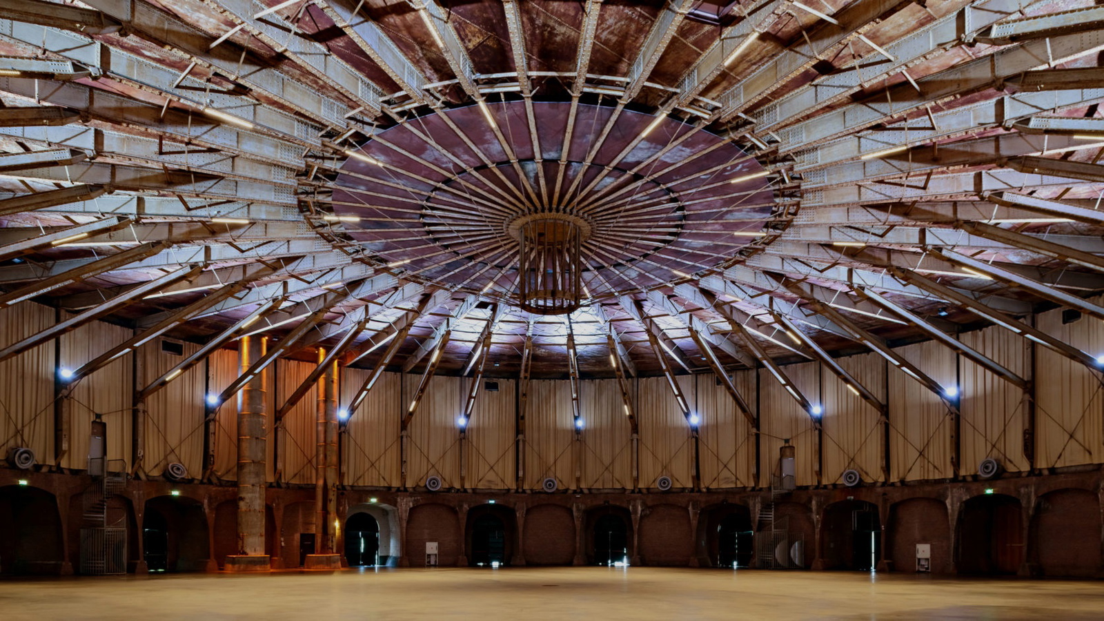 Gashouder, cultuurpodium Westergas heropent