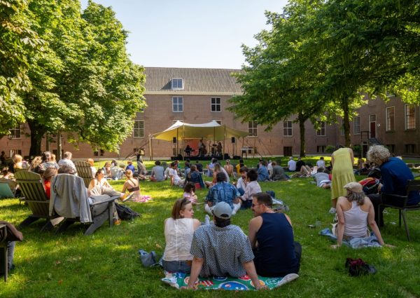 Zwoele Zomeravonden met Jazz@H’ART Museum