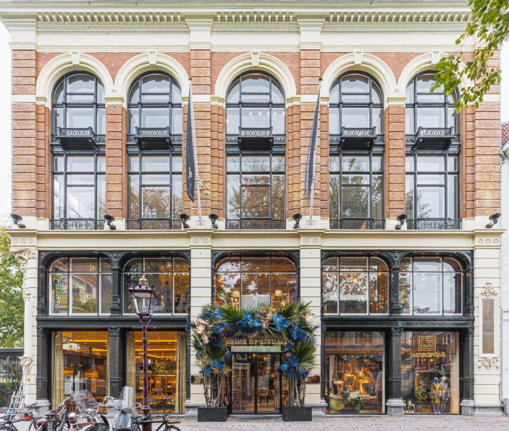 Sppui Rituals Cafe | Coffee and Asian dinner on the Spui