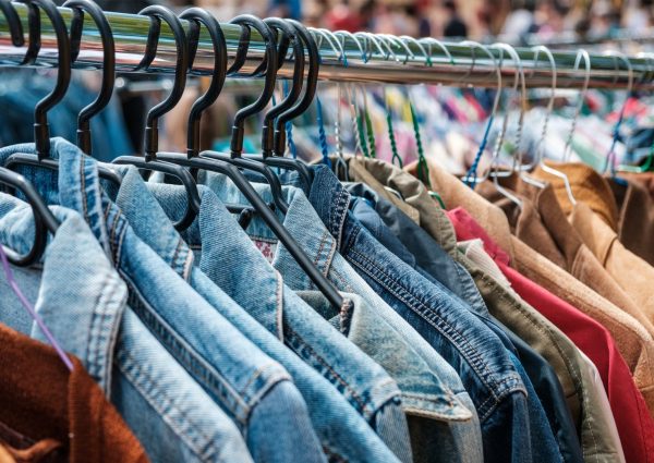 IJ-Hallen: Europa’s grootste vlooienmarkt in Noord