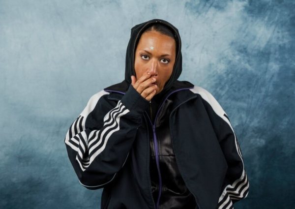 Het Incident: Eén actrice, tien rollen, één vierkante meter