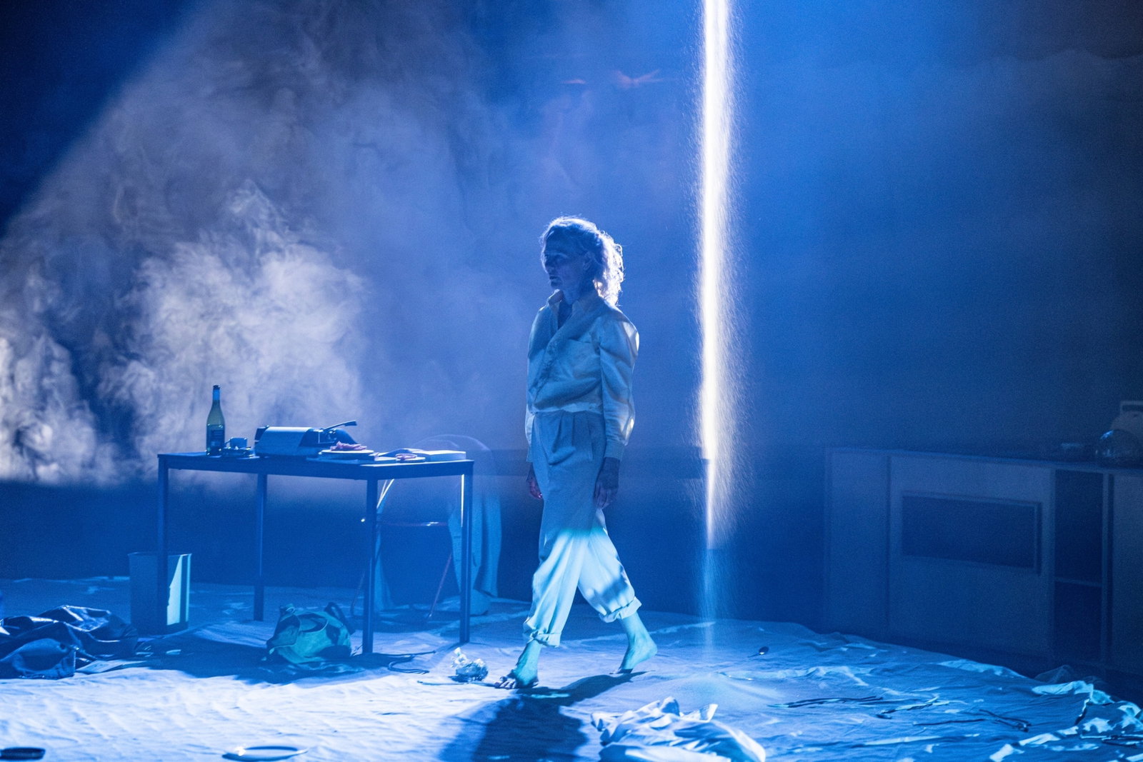 Het Incident: Eén actrice, tien rollen, één vierkante meter