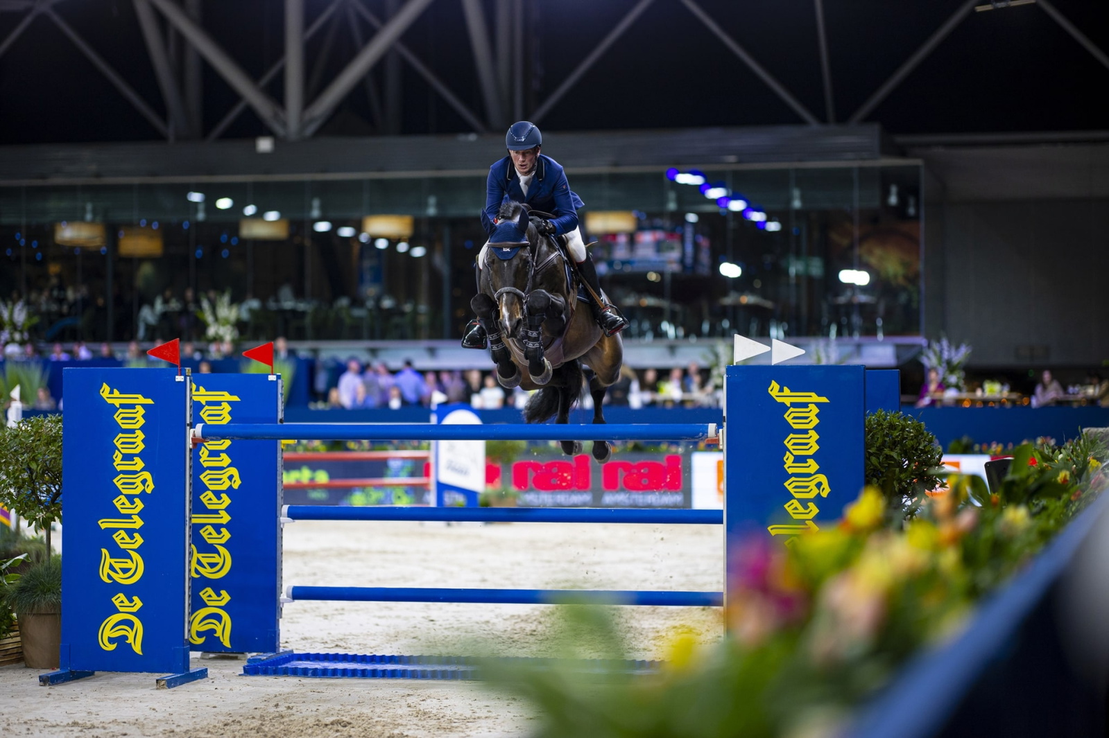 jumping-amsterdam-horseracing_2