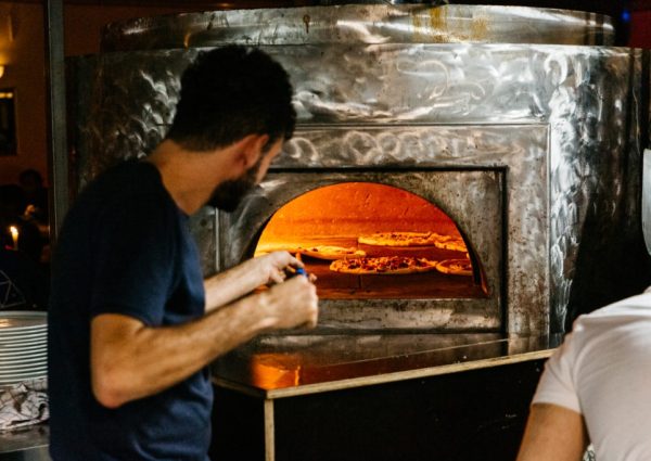 Klaproos: pizza, pasta en disco in de Papaverhoek