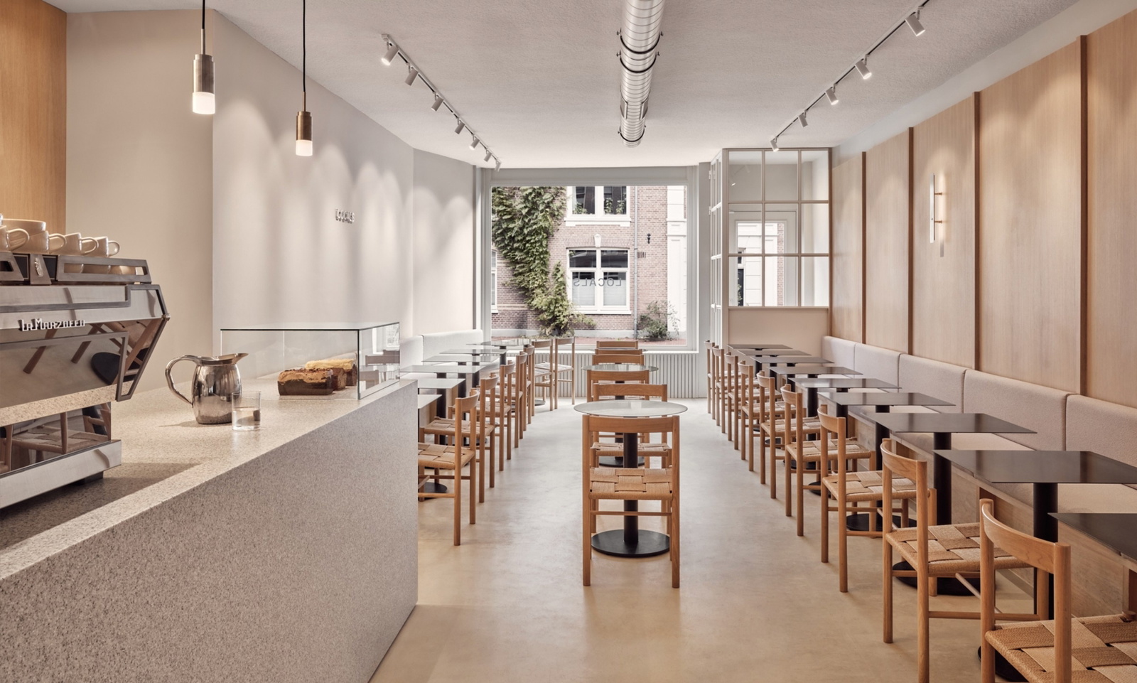 Locals Coffee in De Pijp: three locations, one coffee brand