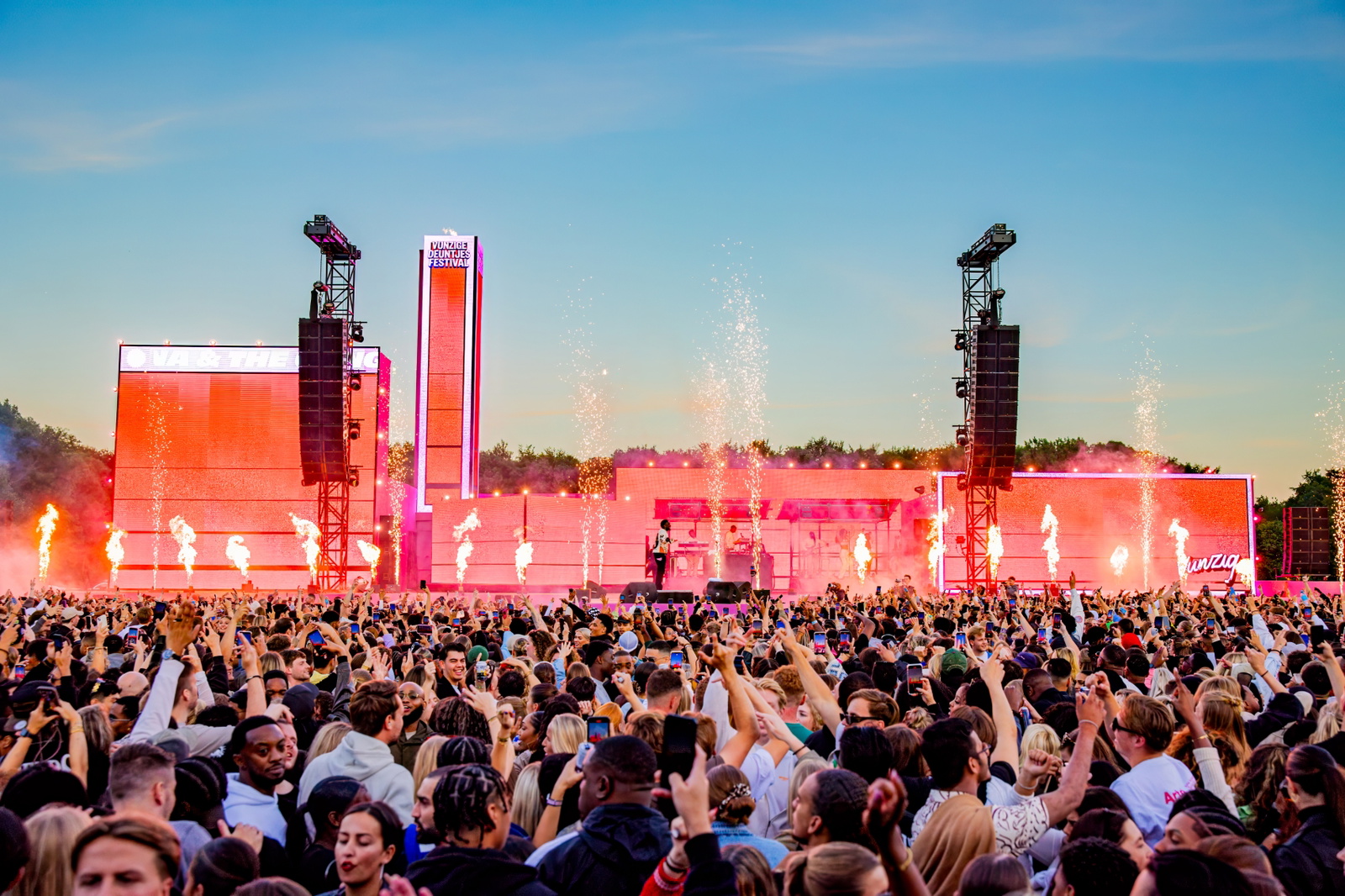main_stage_funny_tunes