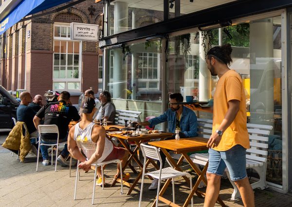 Esh Pitabar: Middle Eastern street food at Museum Square