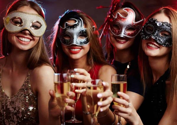 Midnight Masquerade: Supper’s bruisende dinnershow