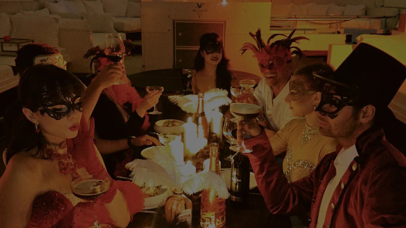 midnight-masquerade-supper1