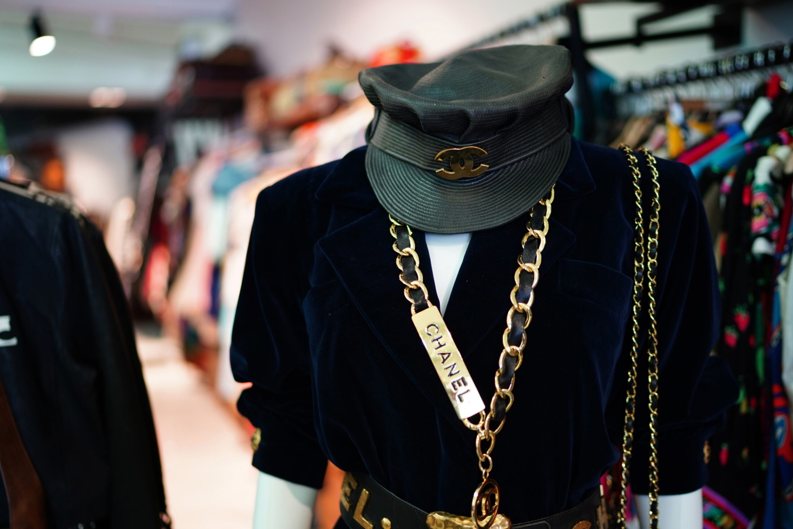Millesime Vintage (Haarlemmerplein), Haarlemmerplein 2 (Haarlemmerbuurt)